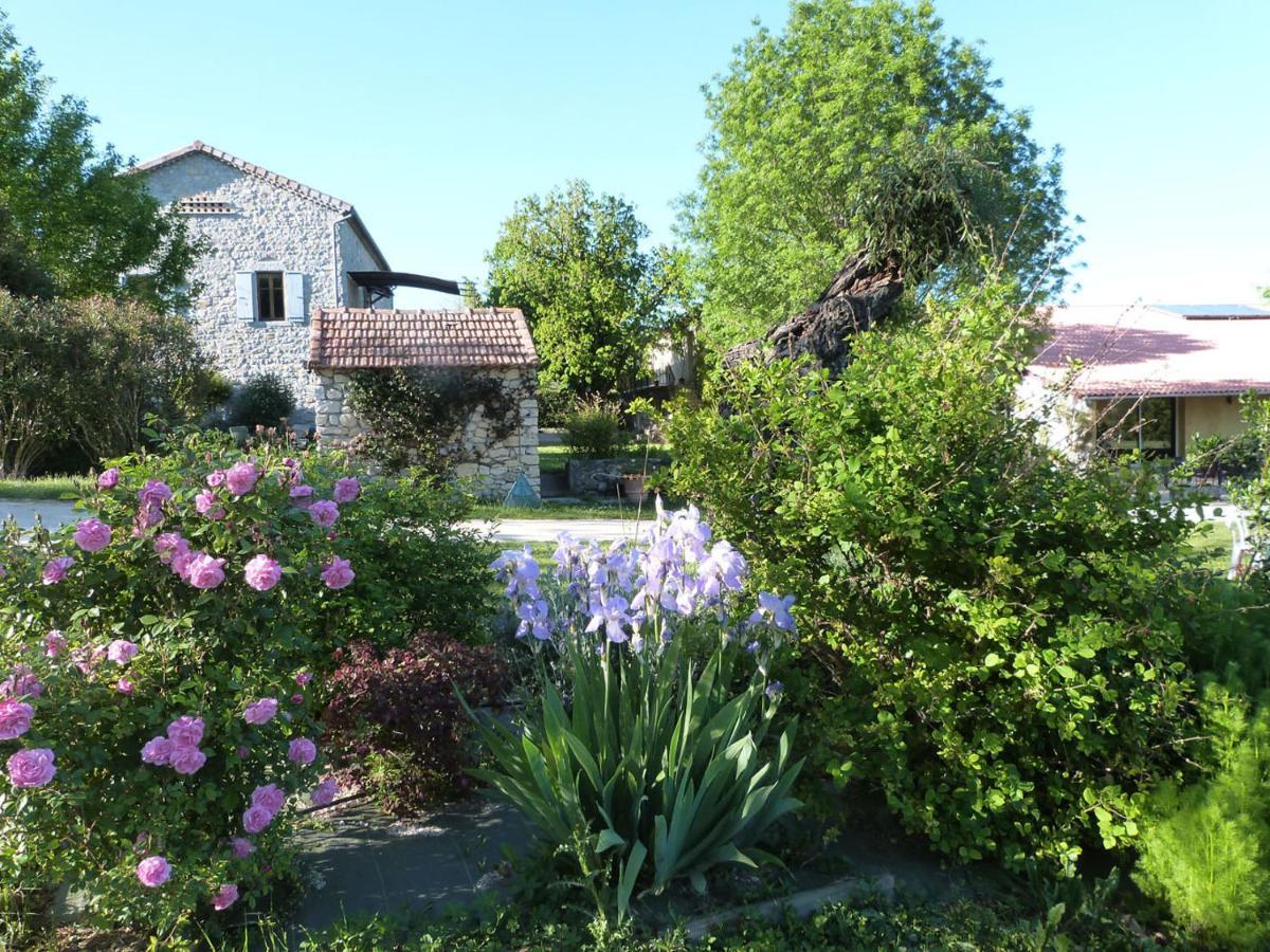 Gite De Groupe 15 A 19P, Parc, Salle De Reception - Chambres D'Hotes En Semaine 贝尔格新城 外观 照片