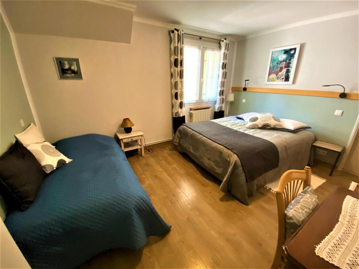 Gite De Groupe 15 A 19P, Parc, Salle De Reception - Chambres D'Hotes En Semaine 贝尔格新城 外观 照片